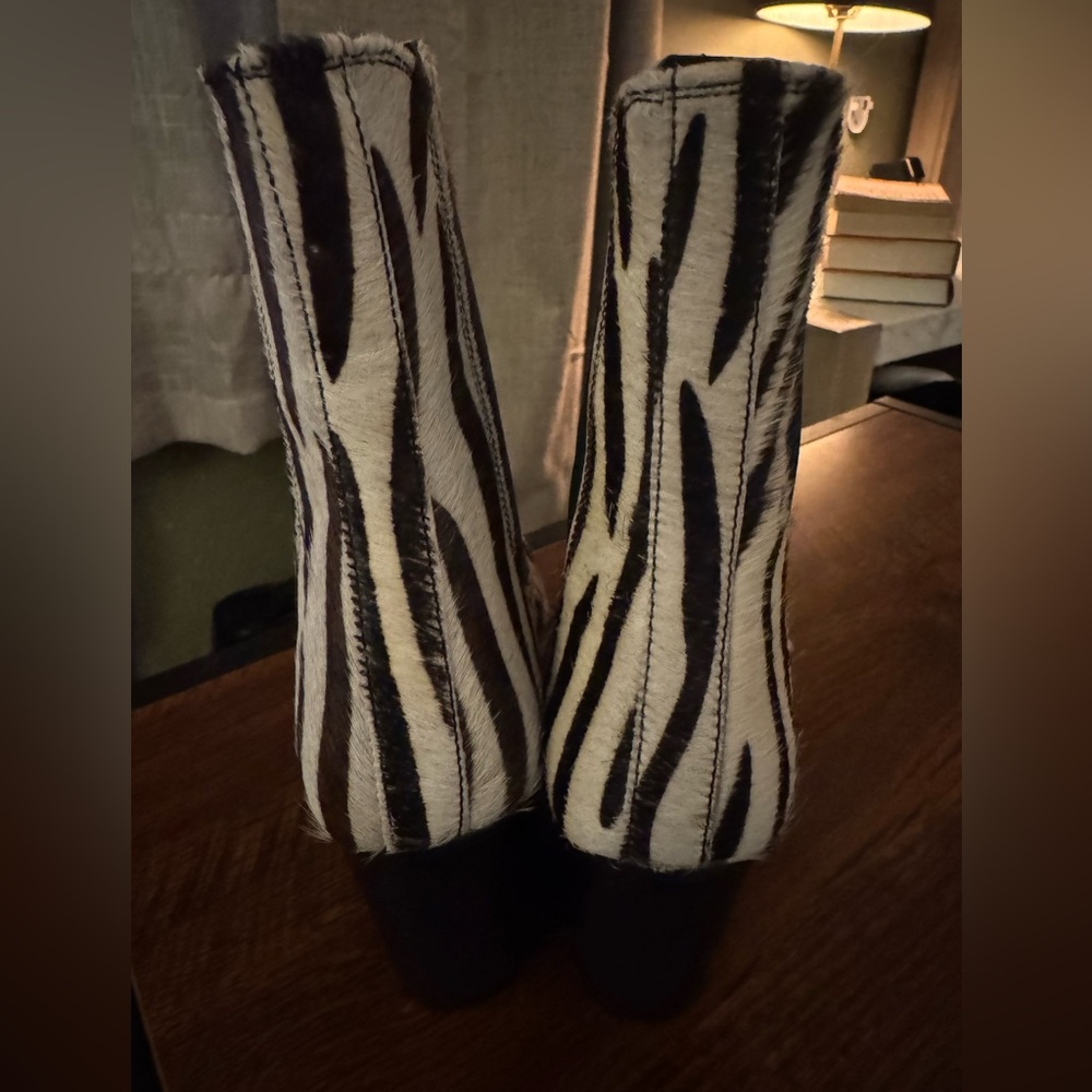 Vintage Zebra Haircalf Chelsea Boots‎ | Chunky Heel | Size 7 - Picture 15 of 16